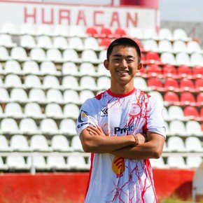 Taku Kemuyama: el japonés que vino a jugar al Ascenso por amor a Messi 