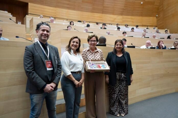 La Legislatura de Córdoba fue escenario de un histórico encuentro internacional de comunicación parlamentaria con representantes de 17 países