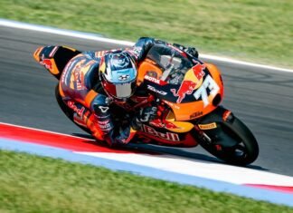 Valentín Perrone logró la pole position en Misano y puso la bandera argentina en lo más alto