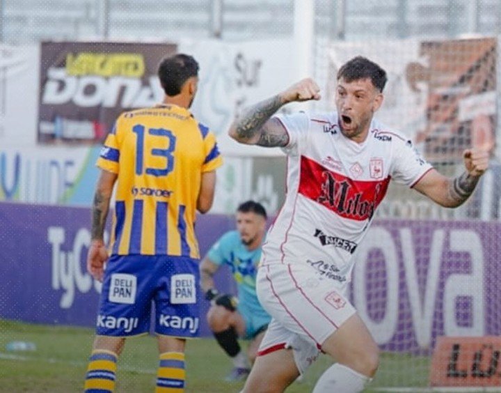 Morón, uno de los que sigue con vida en la pelea por el segundo ascenso. (Foto: Prensa Morón)
