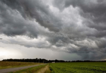 La tormenta provocó autoevacuados en Córdoba y el cierre parcial de la Costanera