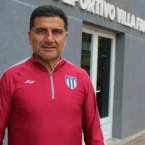 Fue ayudante de Maradona en Dorados y pelea por el ascenso en la Primera Nacional