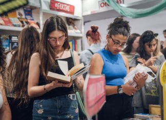Martes en la Feria del Libro: libros, cine y gastronomía