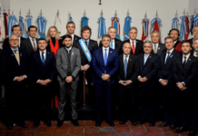 Milei se reunirá con los gobernadores para tratar las reformas laboral e impositiva