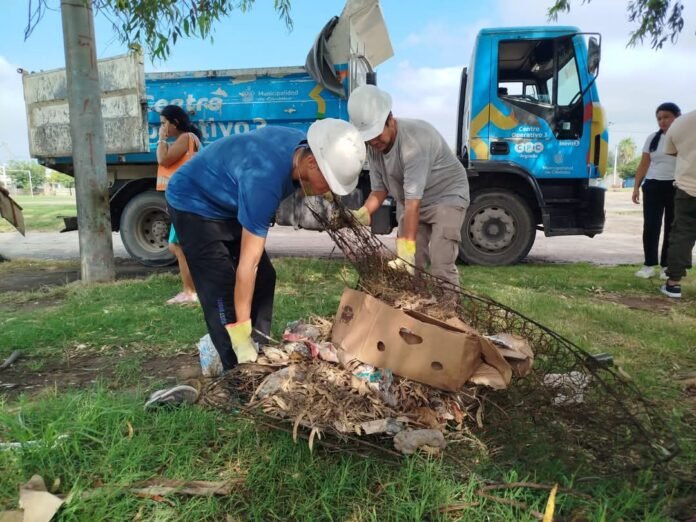Operativo Ambiental de prevención del Dengue en Panamericano, Pueyrredón, General Paz, Urca y San Vicente