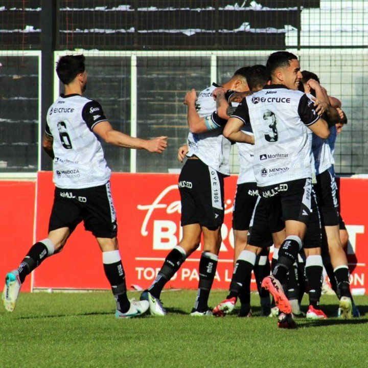 Gimnasia de Mendoza es el actual puntero de la Zona B.