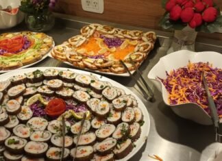 Clayt Córdoba, el gran diente libre de la ciudad, presenta una propuesta única para celebrar las noches vísperas de Navidad y Año Nuevo.