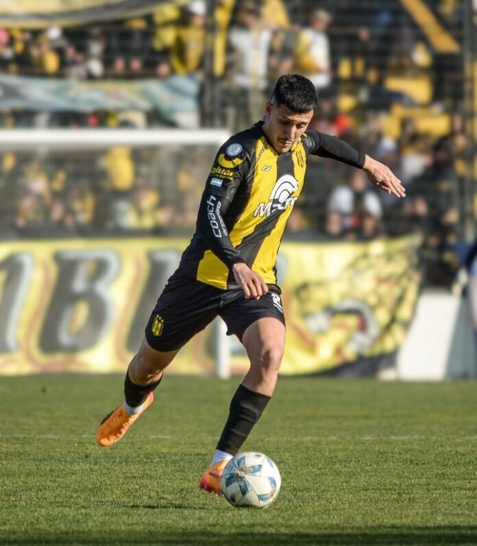 El palazo de un jugador de Deportivo Madryn ¿a Caruso Lombardi?