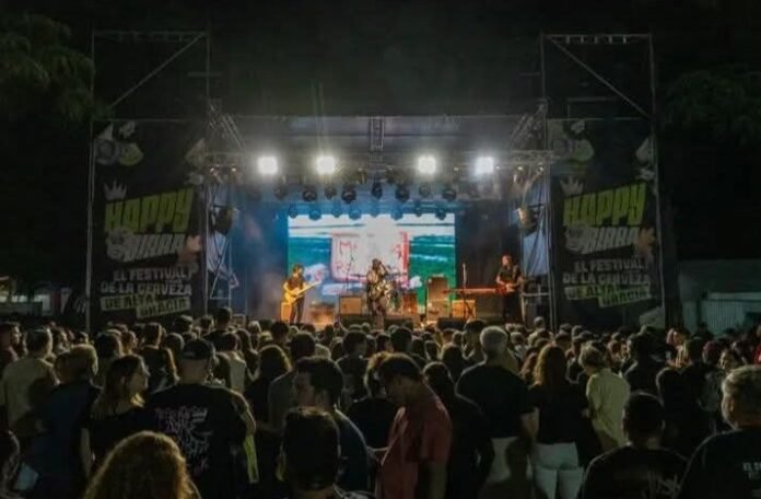 Finde XXL en Córdoba: 320 mil turistas la eligieron y gastaron más de 83 mil millones de pesos