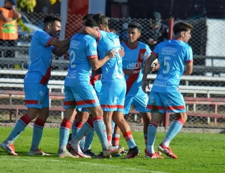 Arsenal de Sarandí bajó a la PB (Foto: Prensa Arsenal).