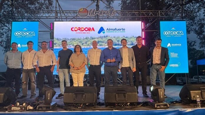Almafuerte abrió la temporada con un lanzamiento histórico y la presentación del Mes de los Lagos y las Lagunas