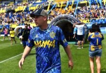 Juega en el Ascenso, fue campeón de la Sudamericana y renueva con su club