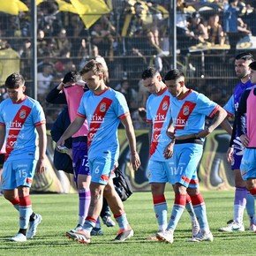 Arsenal: de los años dorados con Grondona al duro camino que debe atravesar en la Primera B 2026