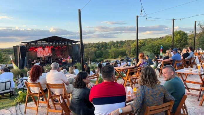 Regresa Divino Jazz Festival a Pueblo Nativo: dos noches para vivir la música en las sierras