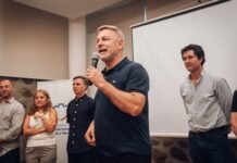 50 Centros Vecinales Reciben Fondos para Mejorar la Infraestructura y Actividades Barriales con el Programa Codo a Codo