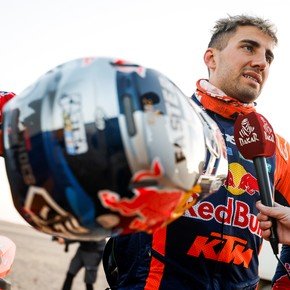 Luciano Benavides gana su tercera etapa y ahora es líder del Dakar en motos