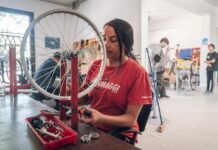 Con el apoyo del programa Ciudad Activa, la Fundación Jean Maggi ofrece oportunidades laborales a jóvenes con discapacidad