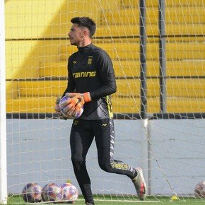 ¿Cómo sigue Mauricio Nievas, el arquero de Deportivo Madryn que sufrió un paro?