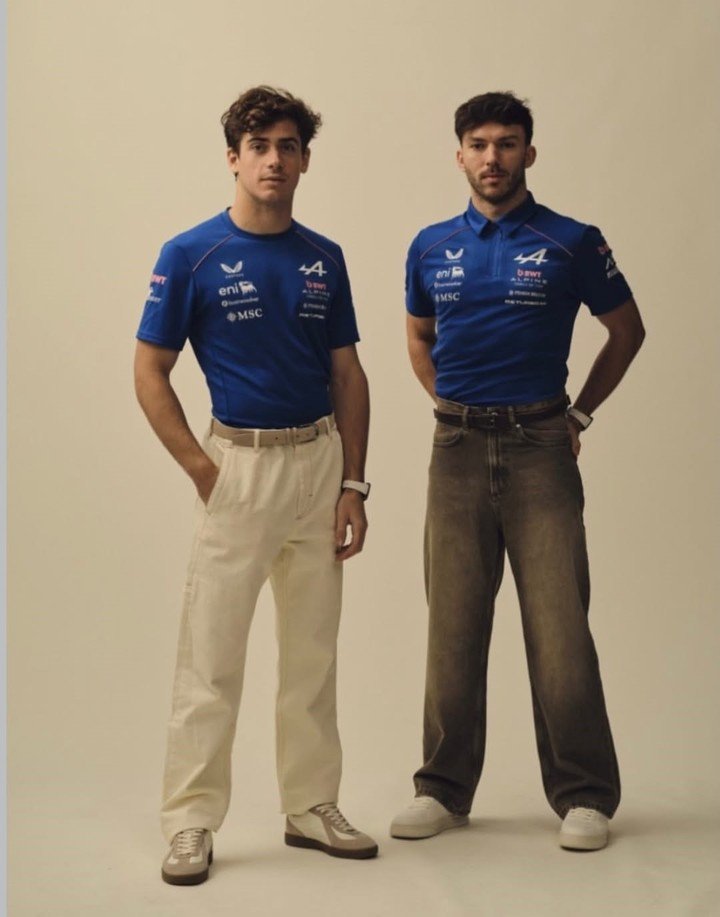 Franco Colapinto junto a Pierre Gasly, la dupla titular de Alpine. (@alpinef1team)