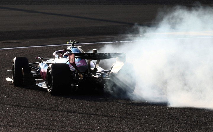El Alpine de Franco Colapinto. (REUTERS/Jakub Porzycki)