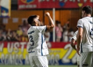 Video: el teledirigido de Colegiales para ganarle a Atlanta