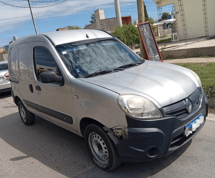 Desesperación en Córdoba: le robaron la camioneta con sus tres hijos adentro