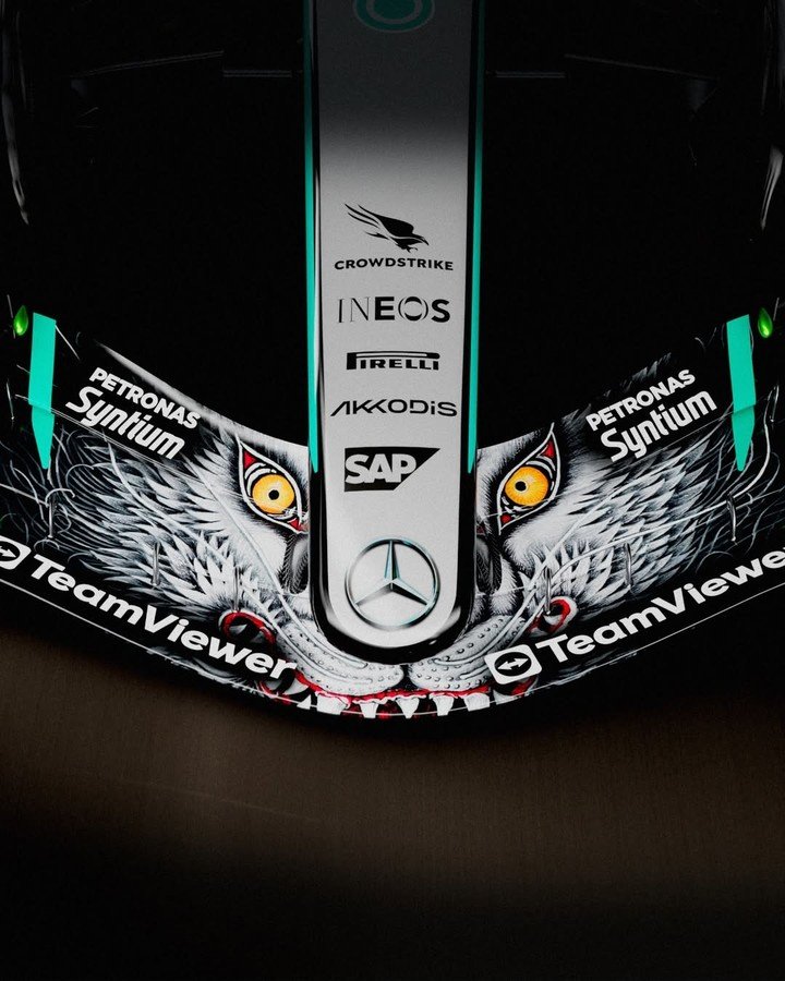 El diseño especial de Mercedes para el GP de Japón. (@mercedesamgf1)