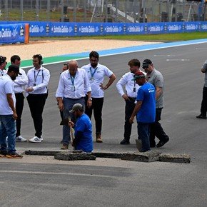 Insólito: se formó un cráter en la pista en el GP de Brasil