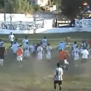 De las 23 rojas en Cruzeiro - Atlético Mineiro al récord argentino: el día de los 36 expulsados en un partido del Ascenso