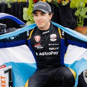 Los objetivos del argentino que brilla en el automovilismo estadounidense: "Ojalá pueda salir campeón y llegar a la IndyCar"