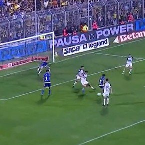 Video: del increíble errado de Sarmiento a la asistencia de taco de Pol Fernández para el gol de Rosario Central