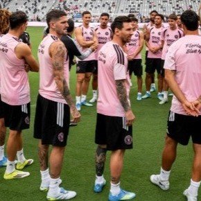 Messi entrenó por primera vez en el nuevo estadio del Inter Miami, que tiene una tribuna con su nombre