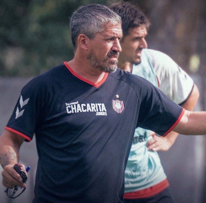Cristian Grabinski entrenando en la semana con Chacarita.