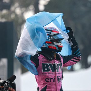 Franco Colapinto desató la furia del V8 en la última salida: trompos, fuego y una despedida a pura emoción en Palermo