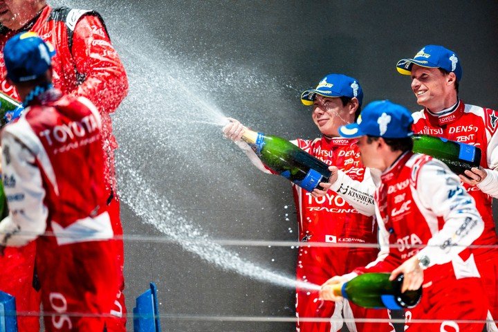 Toyota metió festejo doble en el podio. (Prensa WEC / DPPI)