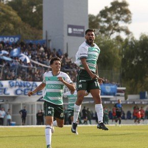 Con presencia de visitantes, Ferro goleó en Bolívar 