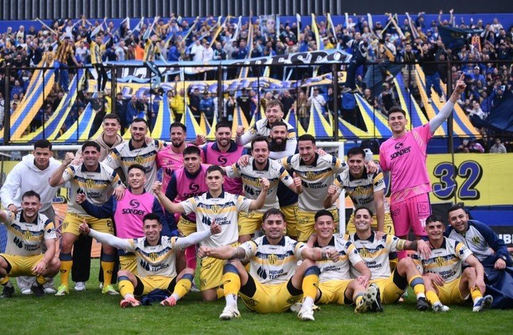 El festejo de Atlanta tras ganarle a Gimnasia J (prensa Atlanta)