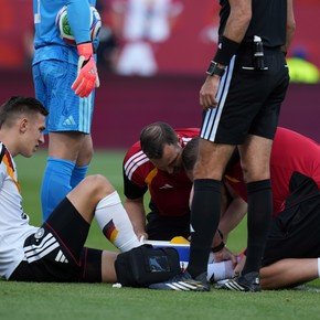 Alemania confirmó la baja de un titular que se pierde lo que queda del Mundial: lesión ligamentaria y varios meses afuera