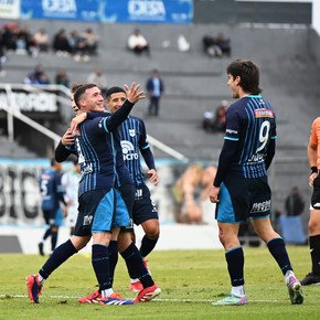 Gimnasia de Jujuy aplastó a Chicago y volvió a subirse a la punta