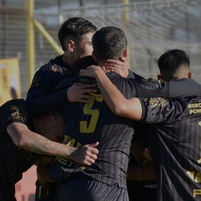Almirante festejó, Los Andes sigue afilado y Temperley goleó 