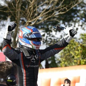 TC en Posadas: Otto Fritzler le ganó la pulseada a Bonelli y le dio a Mercedes Benz su primera victoria