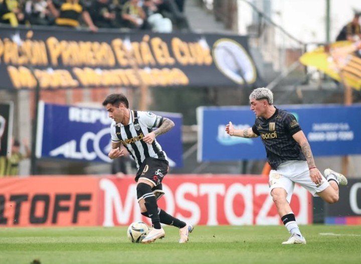No hubo emociones en Isidro Casanova (Foto: @caestudiantes)