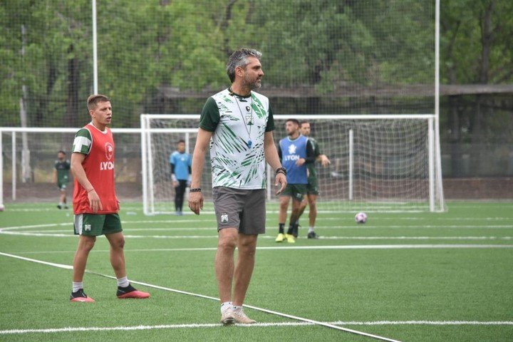 Juan Manuel Sara le levantó la cabeza al equipo (Foto: Prensa Ferro)