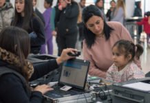 Operativo itinerante de la Municipalidad para realizar DNI en los barrios