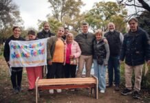 Passerini entregó mobiliario a comedores y merenderos comunitarios fabricado con scrap de industrias cordobesas