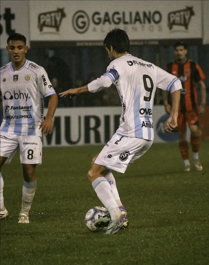 Lucas Albertengo, la figura de la Crema.