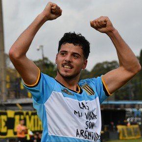 La camiseta homenaje le trajo suerte a Almirante: triunfazo y racha positiva