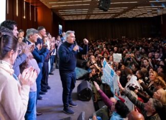 Llaryora, Passerini y Pretto reconocieron la labor de más de 2.300 referentes vecinales