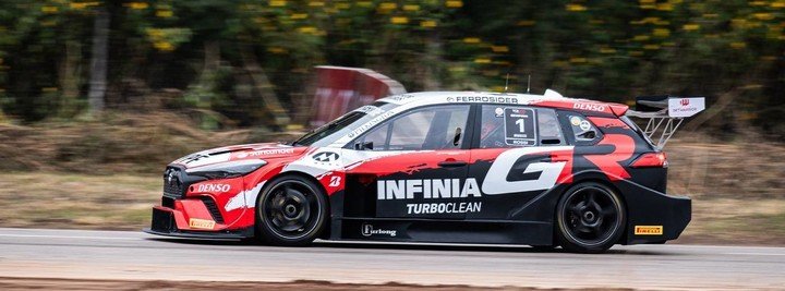El Toyota con el que Matías Rossi largará segundo este domingo en la final del TC2000 en Toay.