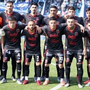 El negocio del empate: San Telmo y Defensores de Belgrano igualaron 0-0 y respiran en la pelea por la permanencia